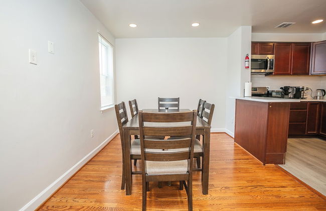 Comfy and Cozy - Min from National Mall - Foto 9