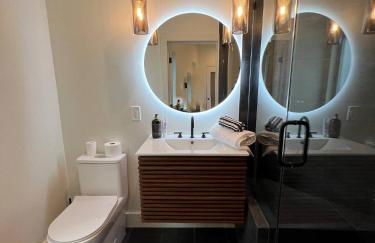 The Arts House - Private and Gated Home in Silver Lake with Pool & Views - Photo 28