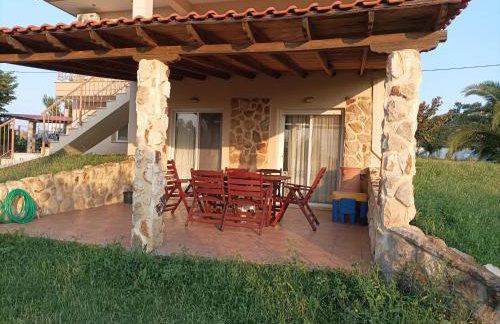 Ελαιώνας και θάλασσα - Foto 1