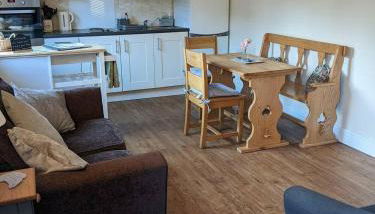 The Retreat - Photo 2