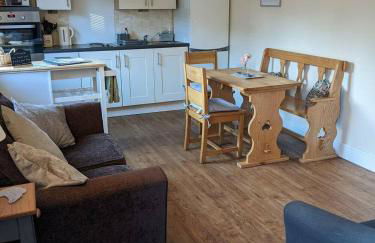 The Retreat - Photo 2