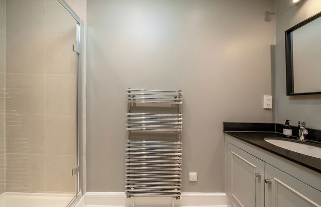 JOIVY Bright Flat for 6, Near Victoria and Warwick sq - Photo 40