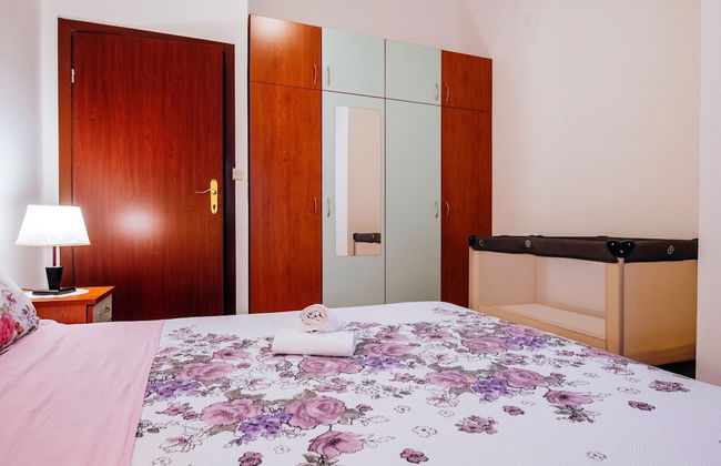 Holiday Home in Jasenice With Garden - Foto 3