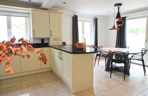 CLOSE TO BEACH, dogs welcome, private garden - Foto 3