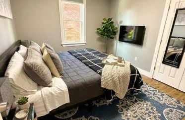 Cozy Walk up King Bed Fast Wifi - Foto 16