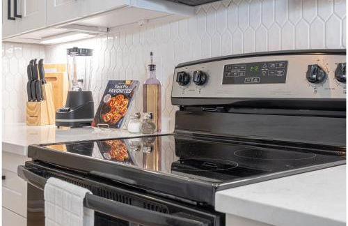 3BR3BA Urban Escape Just Minutes From Downtown - Foto 19