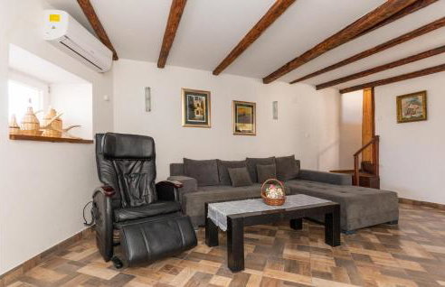 3 Bedroom Amazing Home In Opuzen - Foto 9