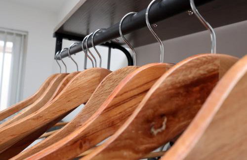 New Lodge Studios with Full Kitchen and Parking - Foto 5