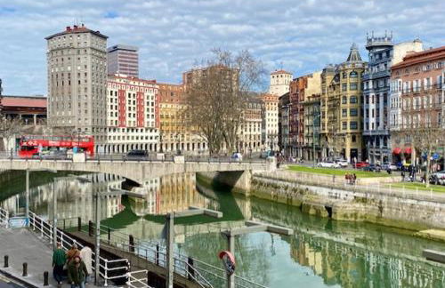 PISO DE DISEÑO CON VISTAS A LA RIA. - Foto 42