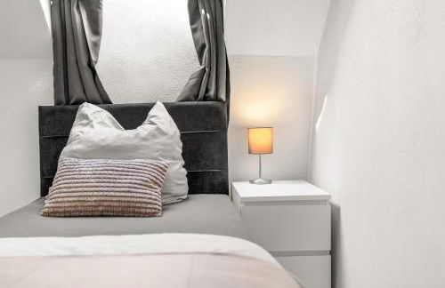 Modern House "Brick Lane" with Terrace and Wintergarden - LOFTIGO - Photo 39