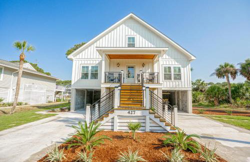 NEW LISTING Six Bedrooms - Private Dock - Steps to the Beach - Sleeps 14 - Foto 1