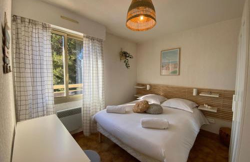 Appartement Port Hyères 2 ch terrasses box - Foto 2