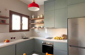 4BR Newly Renovated Retreat Tranquil Coastal Haven - Photo 4