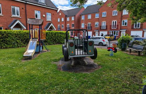 Dovefield House - Modern 3 Bed Home from Home - Alton Towers, Uttoxeter Races - Foto 40