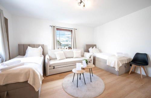 Malu Rooms - Attraktive Lage, Balkon, SmartTv, 24h Checkin, Waschmaschine, - Foto 8