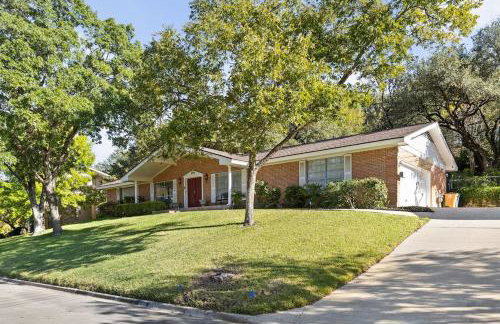 4-Bedroom Cowboy Retreat Steps from Zilker Park - Foto 8