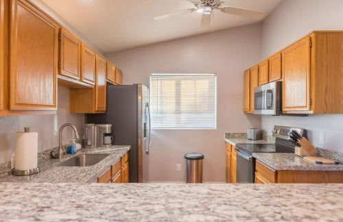 Cozy House w pool Near State Farm Stadium - Foto 6