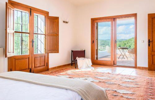 7 Bedroom Villa with Pool - 5mins walk to Cala Llonga Beach - Can Ramon - Foto 31