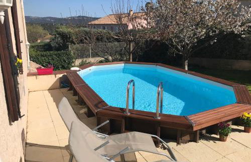 Villa Cléa, belle propriété provençale, jardin, piscine, au calme - Foto 10