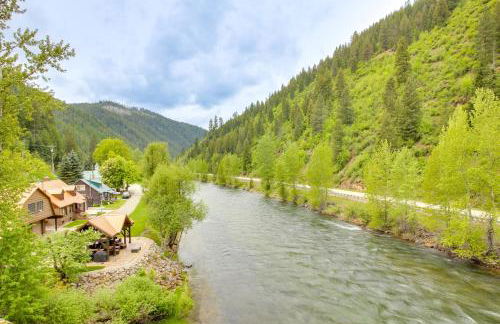 Hike and Fish Mountain Getaway in Avery! - Foto 2