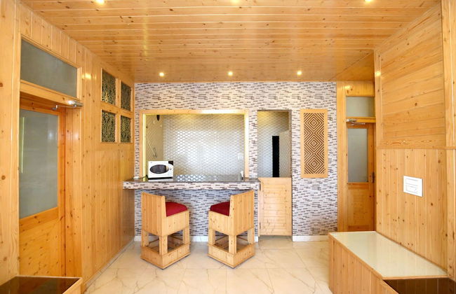 OYO 12170 Home Rustic Villa Kasauli - Photo 12