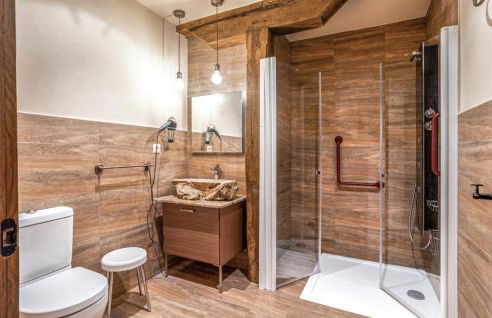 La Tienda de Abajo - Apartamentos acogedores con calefacción, parking y vistas al Valle de Soba - Foto 8