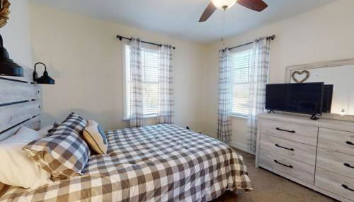 Gorgeous Conway Home A/C, Hot Tub & Full Game Room - Foto 4