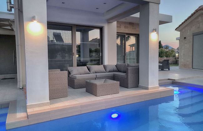 Alexandros Villa - Photo 37