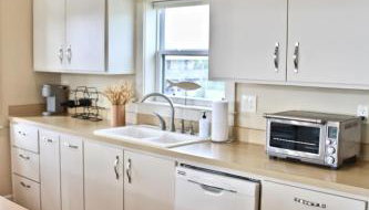 NEW Couples Retreat - sleeps 2 adults + 2 children - Foto 4