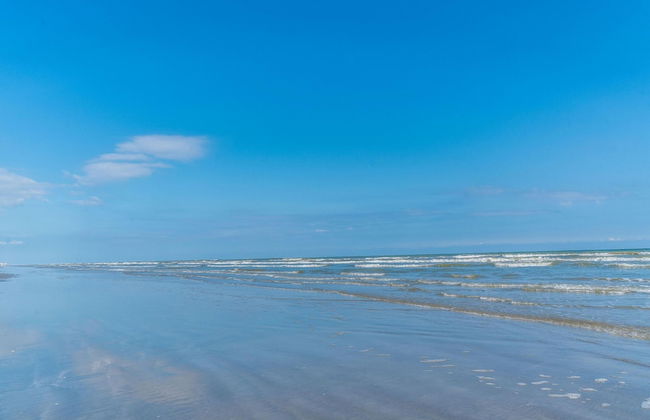 Cute Beach Bungalow Walk to the Beach - Foto 6