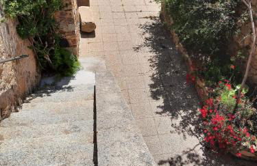 1st floor apartment in 18th century character house - Foto 22