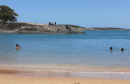 Apartamento a Beira Mar em Setiba Guarapari - Foto 7