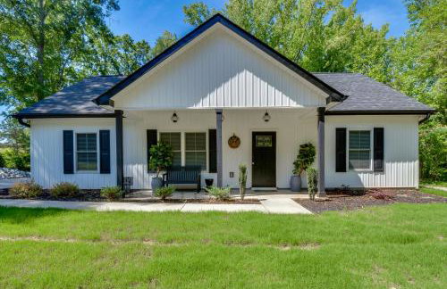 1 Mi to Lake Hartwell: Updated Retreat w/ Patio! - Foto 32