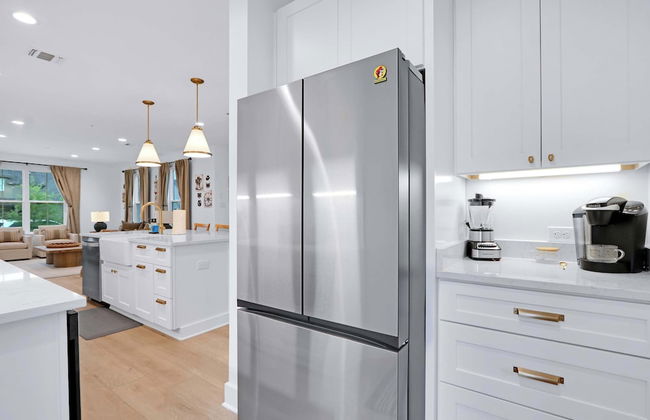 Chic Modern Farm Haus - Minutes to Everything - Foto 30