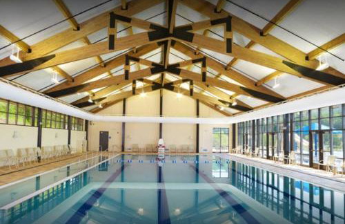 Peaceful 2-bedroom townhome retreat w/wooded view - Foto 33