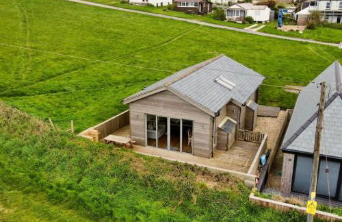 Beautiful Seaside Holiday Home - Photo 41