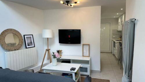 La Bulle spa barbecue netflix - Paris Orly - Foto 3