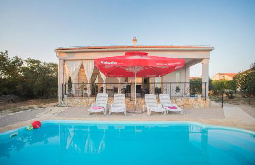 Holiday home with pool Kristal - Foto 23