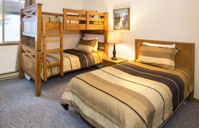 Mammoth Estates - 4 Seasons of Beauty w/ Amenities! - Foto 7