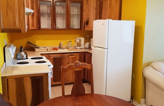 Comfortable Suite 3 - Photo 3