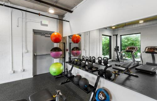 King Bed,Pet Friendly,Steps To Broadway,Park Free - Foto 14