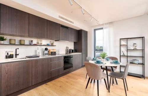 King's Cross Retreat With Terrace 2 Bed 2 Bath Coal Drops Yard 10 Mins Walk From St Pancras Station - Foto 6