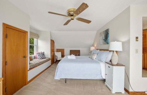 Water Views Walk to Beach Dogs Welcome - Photo 16