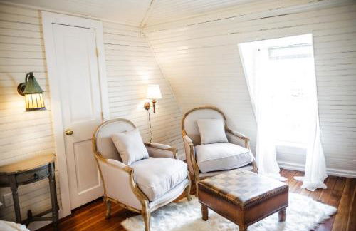 Fairytale Loft Suite 1 bed, 1 bath Luxury Apartment in Downtown Belmont - Foto 7