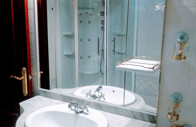 Wish Suite Central De Sevilla - Photo 43