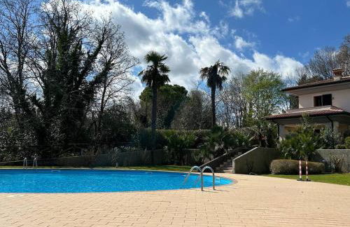 NEW Garda Golf Villa with pool and private garden - Photo 26