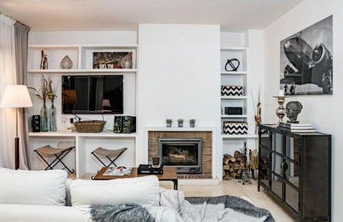 Seaside 3 bedroom Townhouse in San Pedro close to the Beach with private Garden - Photo 15