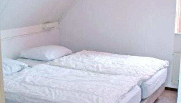 Waterfront Bungalow Near Beach - Foto 5, Habitación