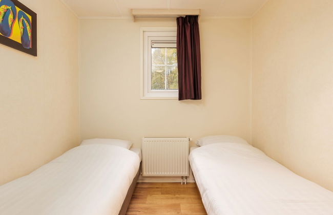 Charming Chalet in Borger - Photo 2