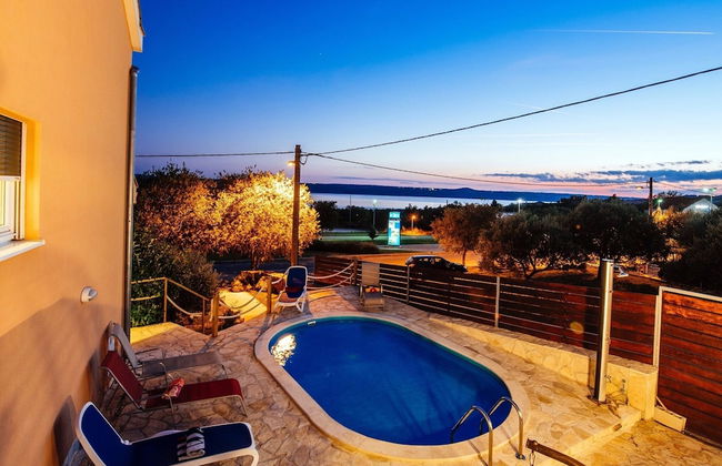 Holiday Home in Jasenice With Garden - Foto 26